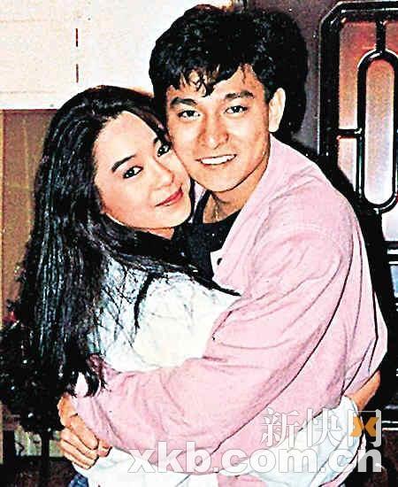刘德华与喻可欣演绎华丽音乐合奏，引爆观众情感