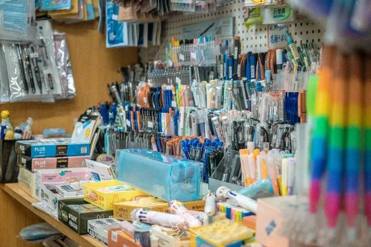 搞笑的文具店名_搞笑文具店名字大全
