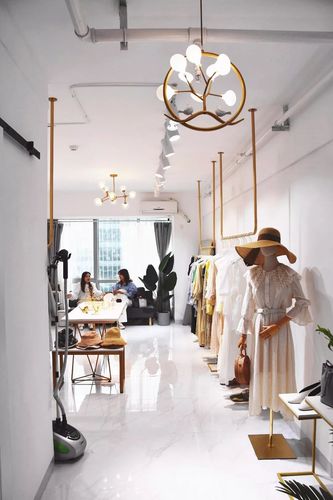 韩国洋气服装店名字_韩国洋气服装店名字大全
