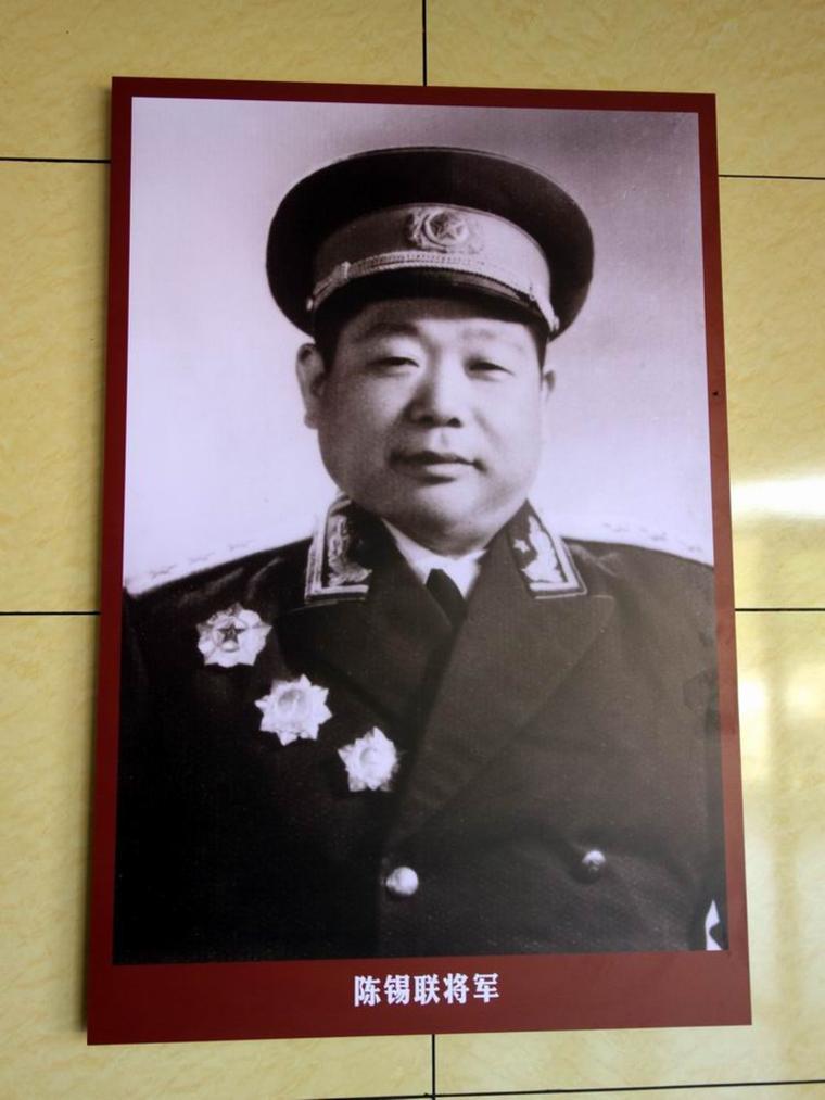 陈锡连_