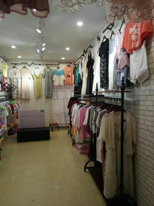 服装小百货店铺起名大全（服装类商店名称）