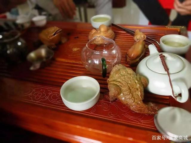 喝茶饮酒的地方起名字大全（喝茶酒馆）