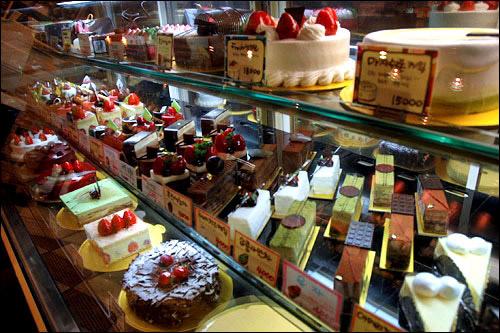 甜点用品店铺起名字大全（甜点用品店铺起名字大全四个字）