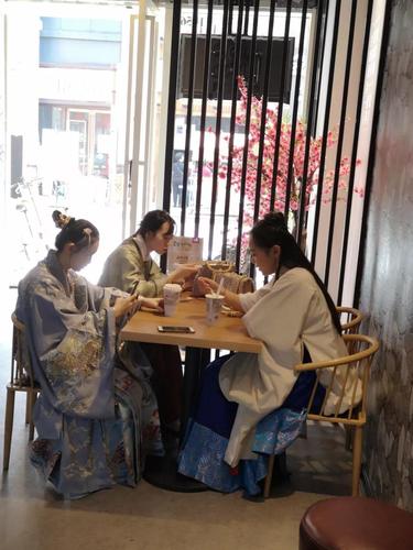 奶茶古风起名字大全（古风古香的奶茶店名字）