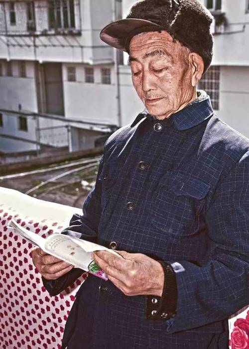 农民爷爷给孙子起名字大全（爷爷给孙女取的乳名）