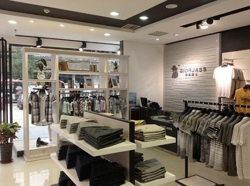 爵士车男装店铺起名字大全（爵士车男装店铺起名字大全集）