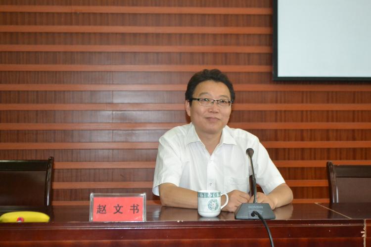 文学教授起名字大全（文学系教授是做什么的）