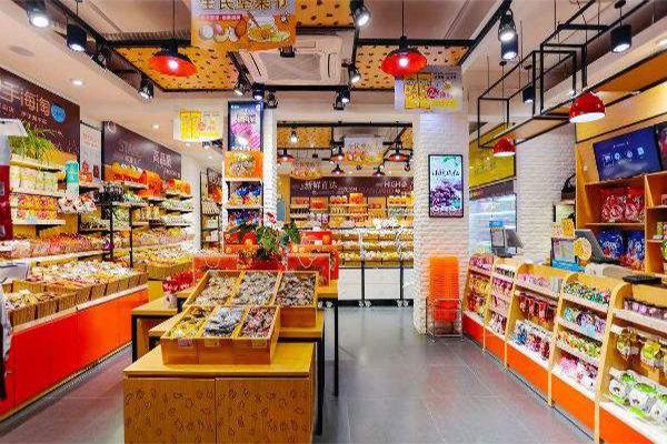 国外小零食店铺起名大全（国外零食店装修风格）
