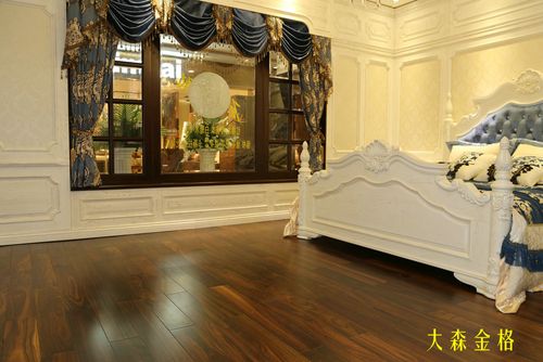 给木地板公司起名字（给木地板公司起名字怎么起）