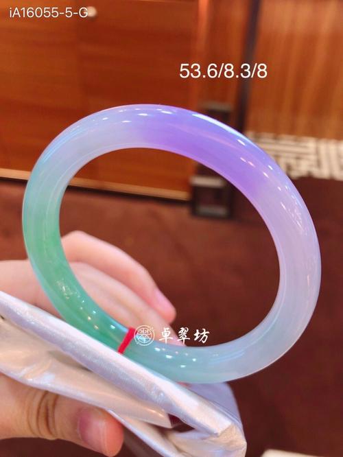 彩镯子起名字大全（镯子春带彩）