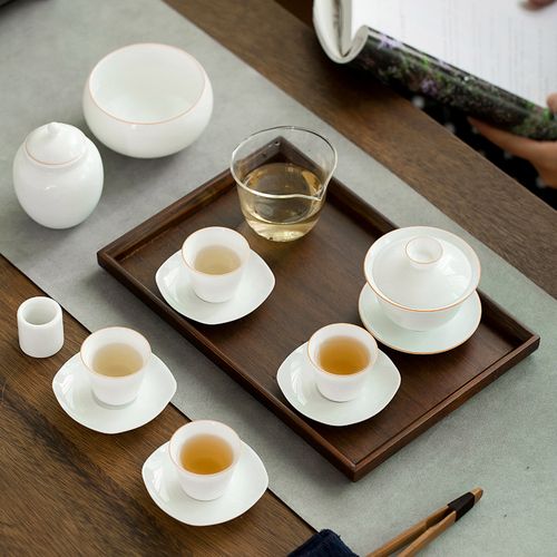 玉瓷店铺起名字大全女生（玉店起什么名字比较好）