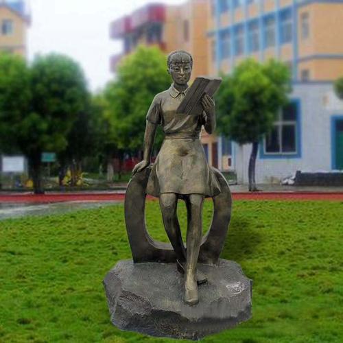 雕塑店铺起名字大全女生（雕塑厂名字大全）